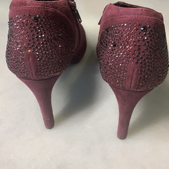 Antonio Melani maroon encrusted heel ankle bootie - Picture 5 of 7